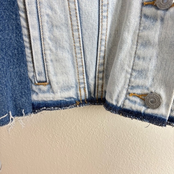 Levi’s Premium Ex Boyfriend Trucker Jean Jacket Banzi Blue Women Sz S 72736-0000 - Picture 2 of 6